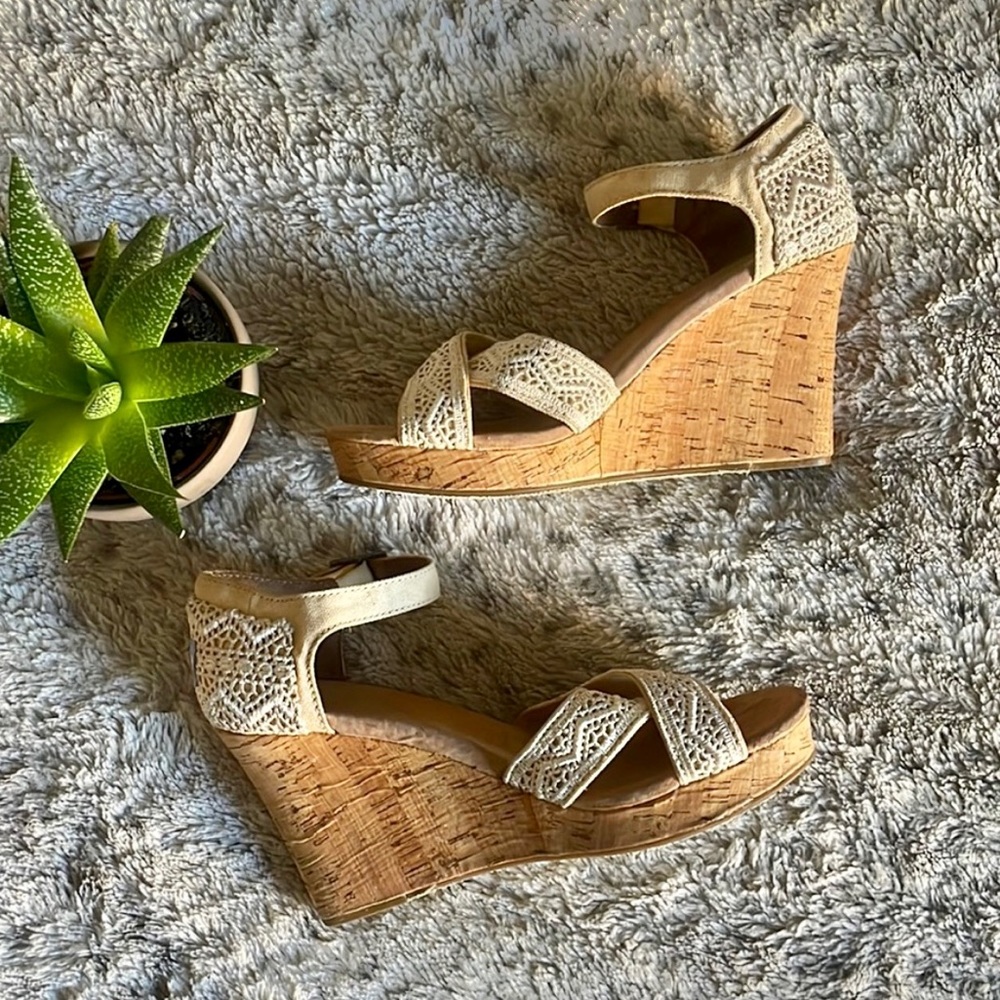 TOMS Cream Lace Ankle Strap Cork Wedge Sandals